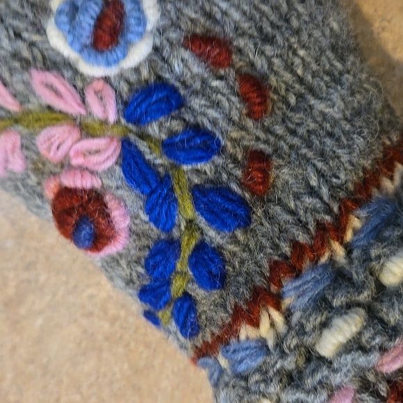 NWT Trimdin Hand-Knit Artisan Fingerless Gloves - Picture 7 of 7